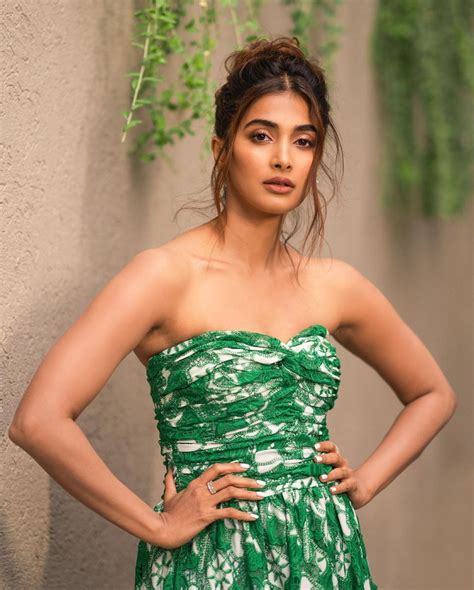 nude of pooja hegde|Pooja hegde sex